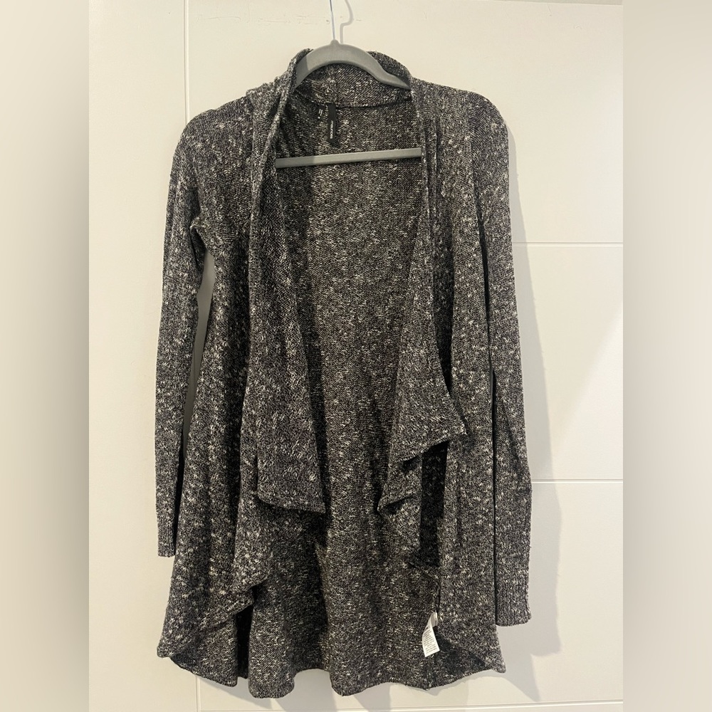 Maurice’s Heathered Charcoal Cardigan